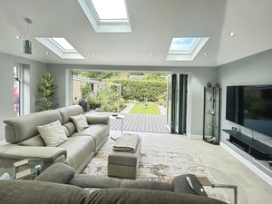 Lounge- click for photo gallery
